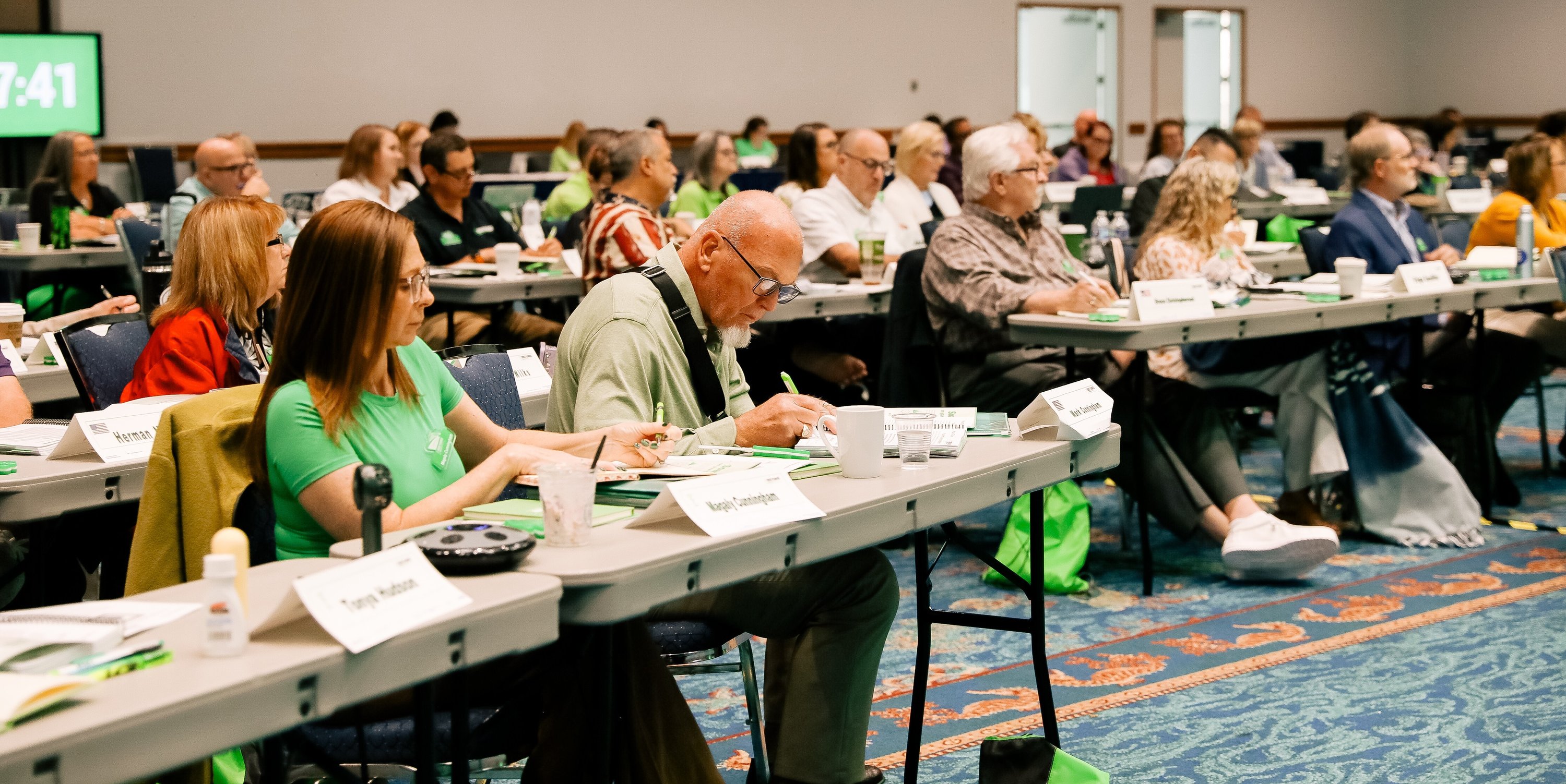 What to Ask Before Joining a Travel Agency Program
